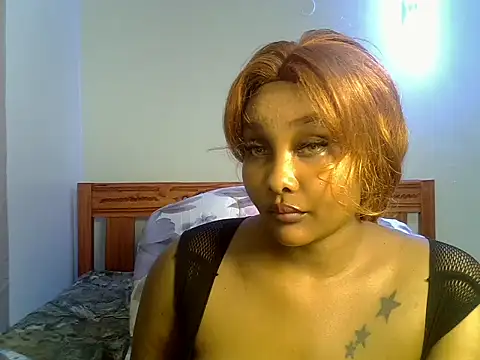 Prettylovez's Live XXX Chat