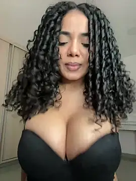 Czat XXX na żywo – Curlyierr
