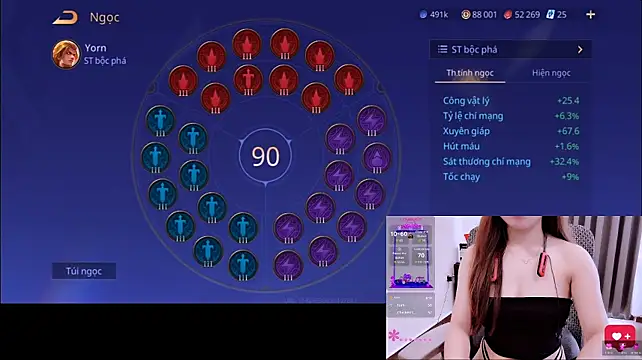 Bun-Chuche Adlı Modelin Canlı XXX Sohbeti