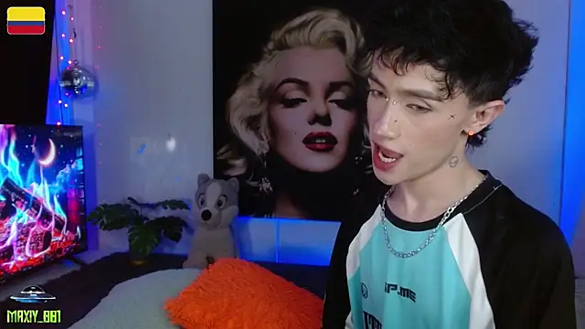 maxiy_001's Live XXX Chat