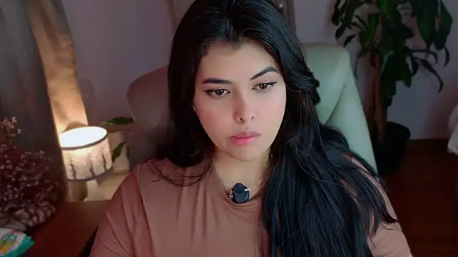Nannicutee XXX чат на живо