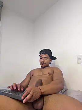 Chat +18 de XavierColeman ao vivo