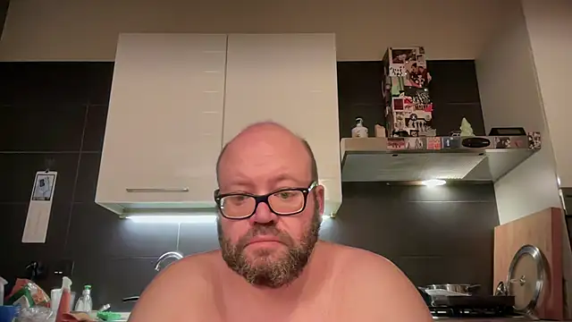 theitalianbear live XXX chat