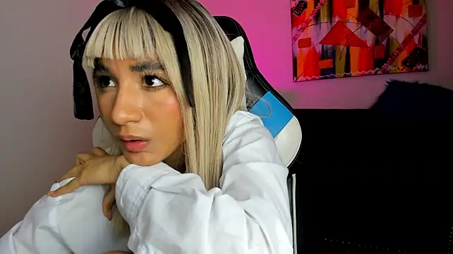 Emily_bruss Live XXX-chat