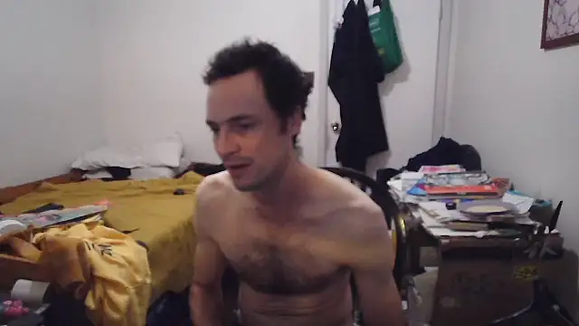 JohnnyMoves' Live XXX Chat