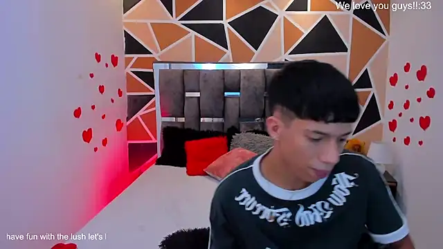 Juan_Nd_Steven Adlı Modelin Canlı XXX Sohbeti