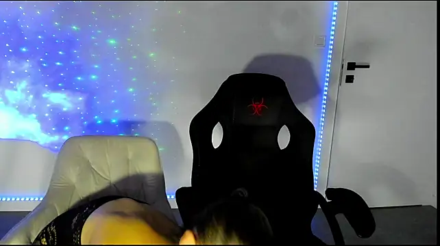 PureTemptn Live XXX chat