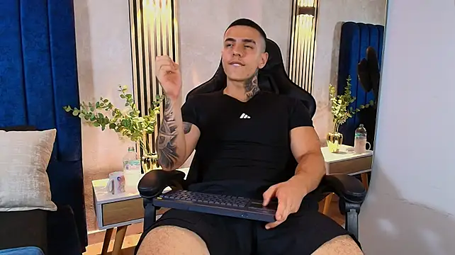 SalvatoreDmore's Live XXX Chat