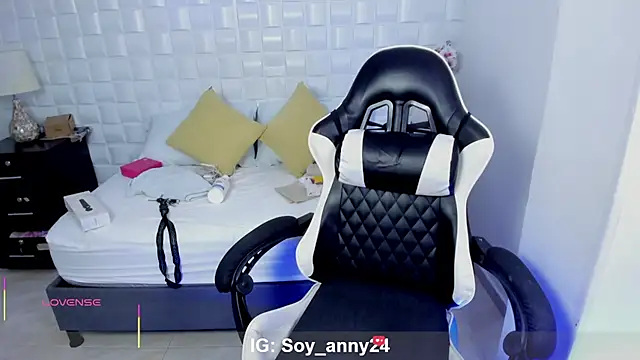 anny_rouse24 Chat XXX in diretta