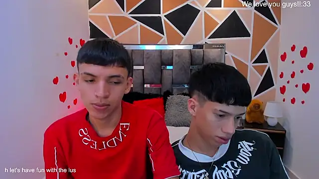 Juan_Nd_Steven's Live XXX Chat