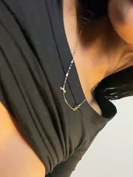 Chatroom XXX en direct de Lilybeeth