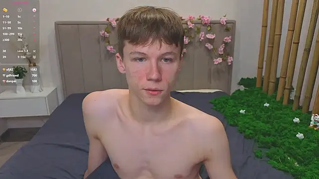 cuMte_boy Chat XXX live
