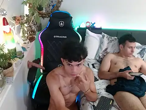 Kevinjchan1's Live XXX Chat