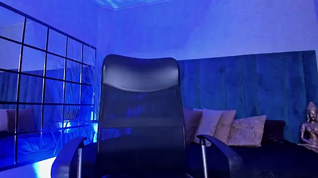 دردشة AngelaCoffee الجنسية المباشرة