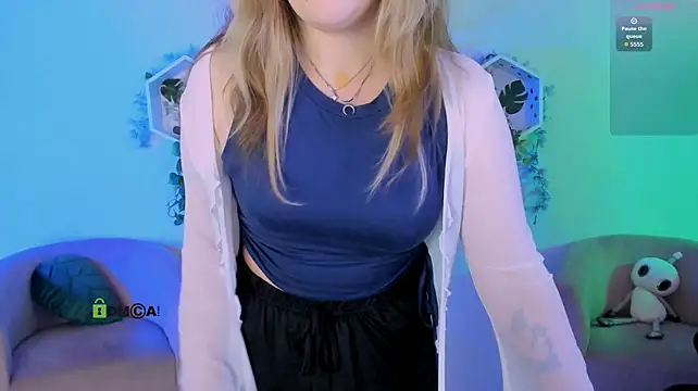 luna_berryy's Live XXX Chat