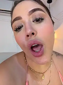 แชท XXX สดของ KatieShuangs