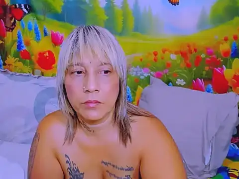 Chatroom XXX en direct de indianroxy