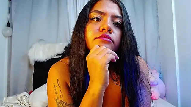 Camila_Torresss Adlı Modelin Canlı XXX Sohbeti
