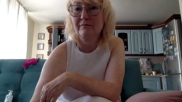 Zeyona's Live XXX Chat