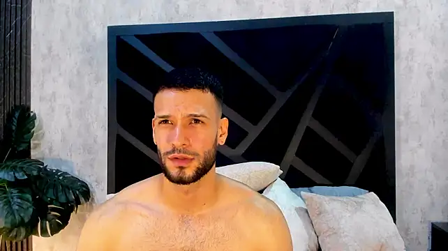 Jacob_Benelli Adlı Modelin Canlı XXX Sohbeti