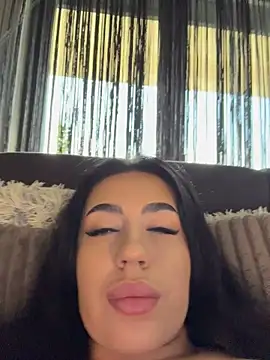 צ'אט XXX בשידור חי של Andrestarr