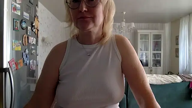 Zeyona Chat XXX live