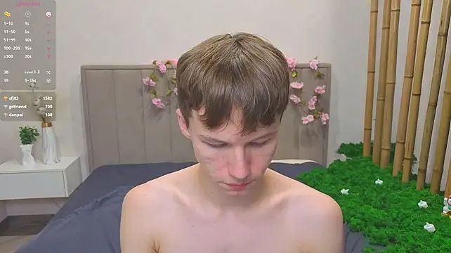 cuMte_boy লাইভ XXX চ্যাট