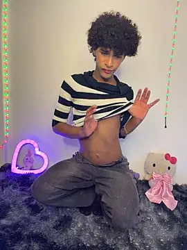 Evans_Femb live XXX chat