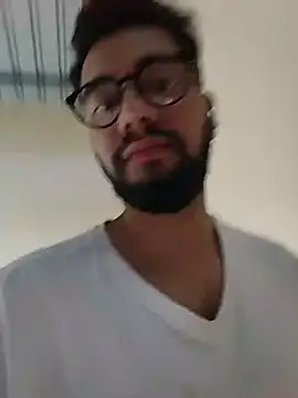 Pokazy przed kamerką – Handsome_guy_