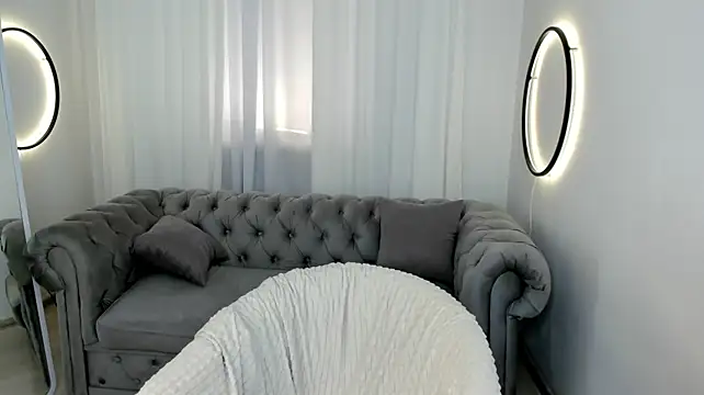 EffieMinki Chat XXX in diretta