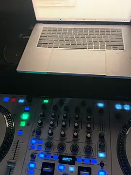 nolimitBackdoorman Show in webcam