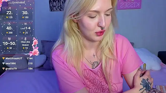 BlondieSummer Live XXX-chat