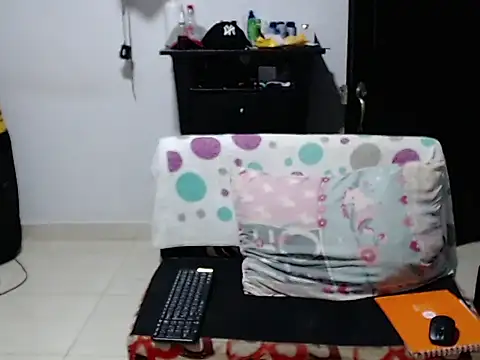 Zac_Efront's Live XXX Chat