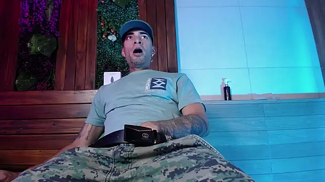 DrakeNeumann XXX чат на живо