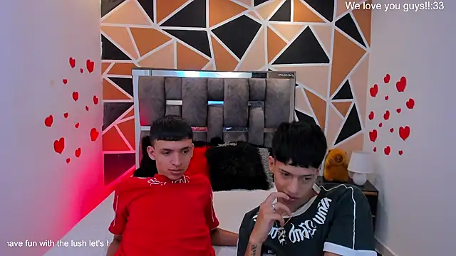 Juan_Nd_Steven's Live XXX Chat