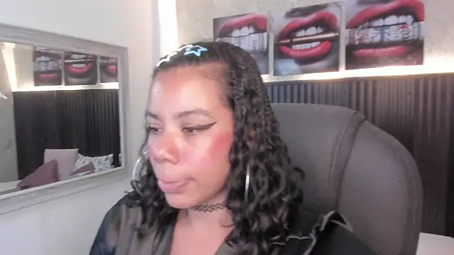 Chat XXX en directo de tatti__monroe