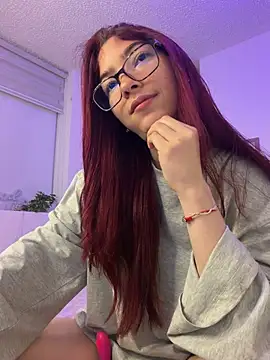 SarahLee__ Adlı Modelin Canlı XXX Sohbeti