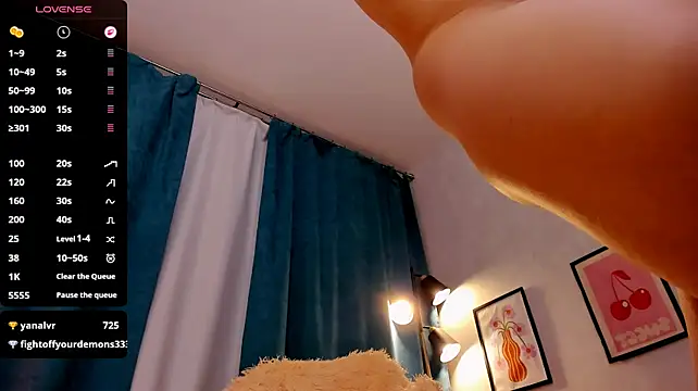 แชท XXX สดของ LillianShine