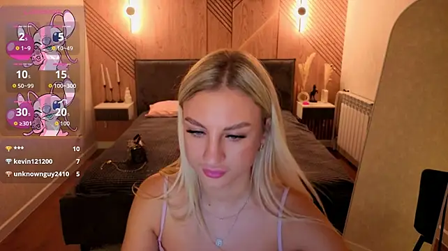 Silen_Tori's Live XXX Chat
