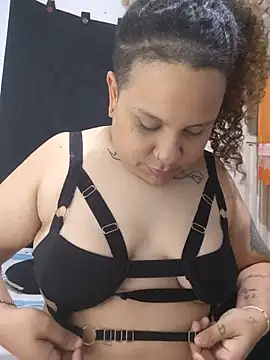 Chat +18 de Lasalvaj ao vivo