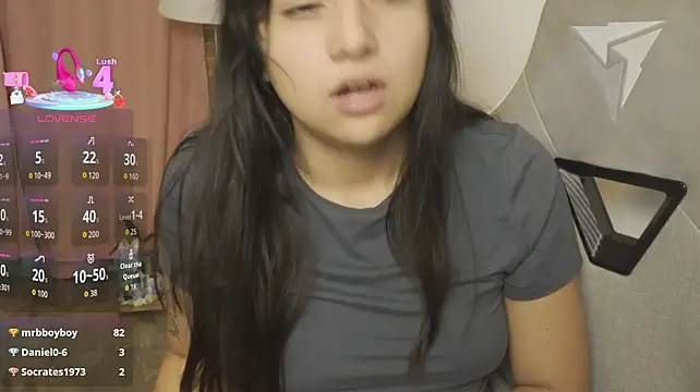 EmmitaGarcia Adlı Modelin Canlı XXX Sohbeti