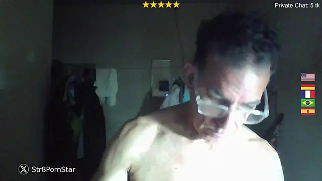 CaptainFox's Live XXX Chat