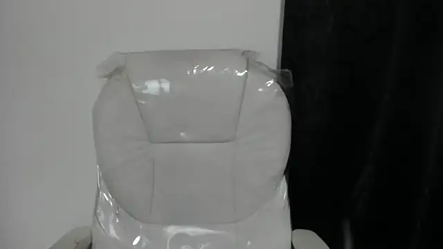 AngelNDemon 即時 XXX 聊天