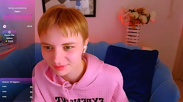 XXX chat uživo modela MirraBellanta
