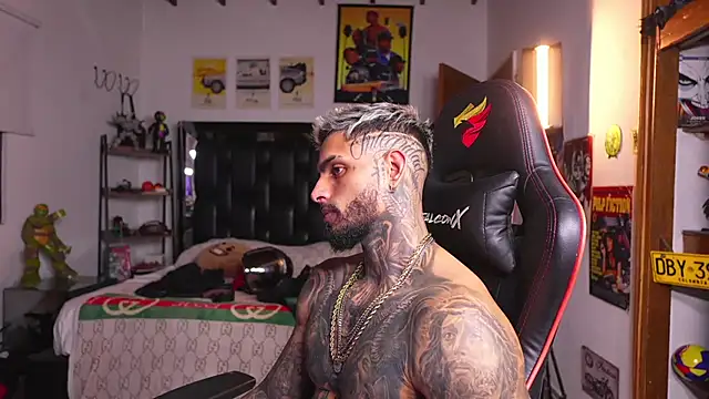 Živý XXX chat logan_hugh8