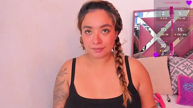 XXX chat uživo modela bellalumi