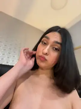 MiahWindsor Chat XXX in diretta