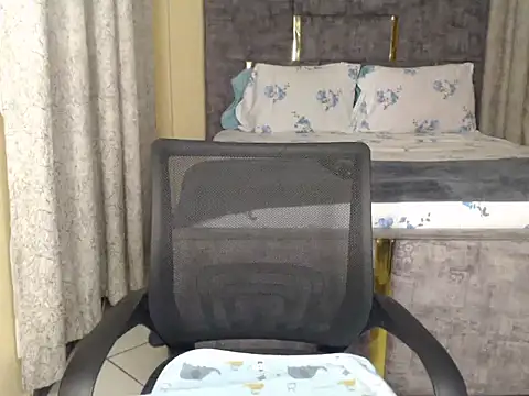 Chat +18 de Booby_savage ao vivo