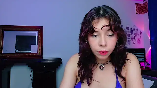 savanah_red – Naživo XXX chat