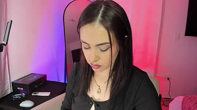 Maya_Bluee's Live XXX Chat